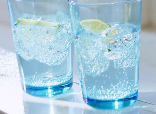 喝水虽是一个好习惯，但过量也会影响身体健康